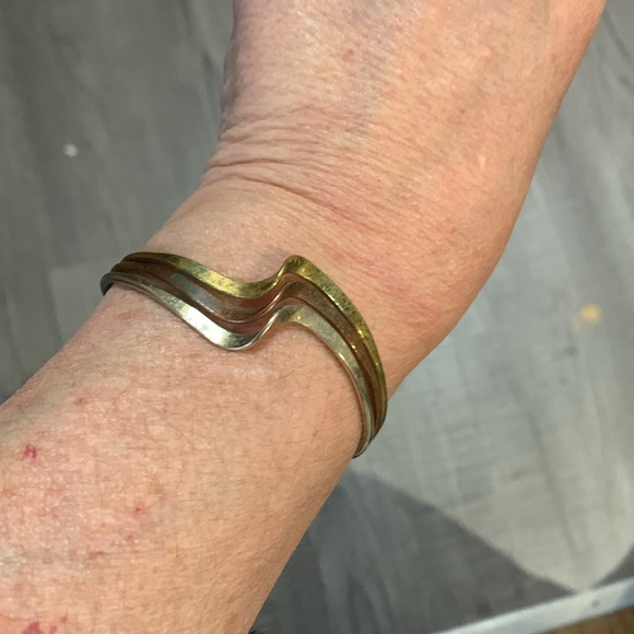 Unique bracelet - Picture 2 of 6